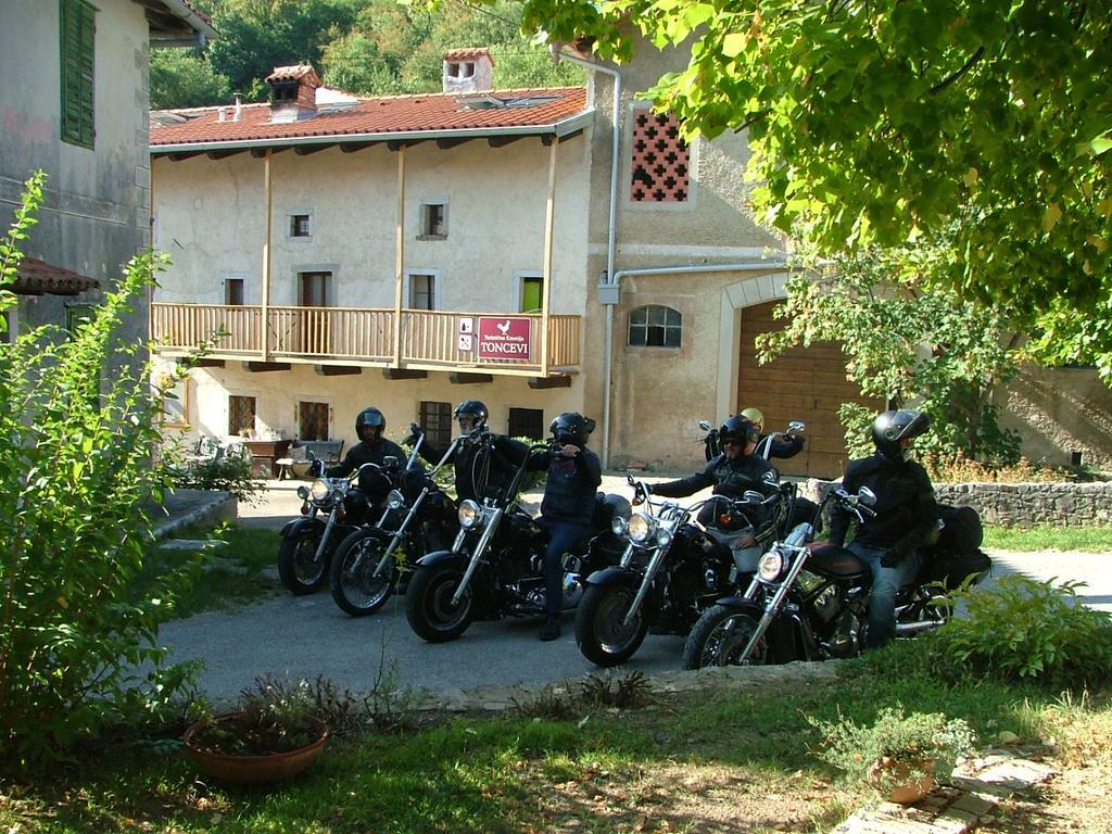 Hotel Toncevi Eco Estate Branik Esterno foto